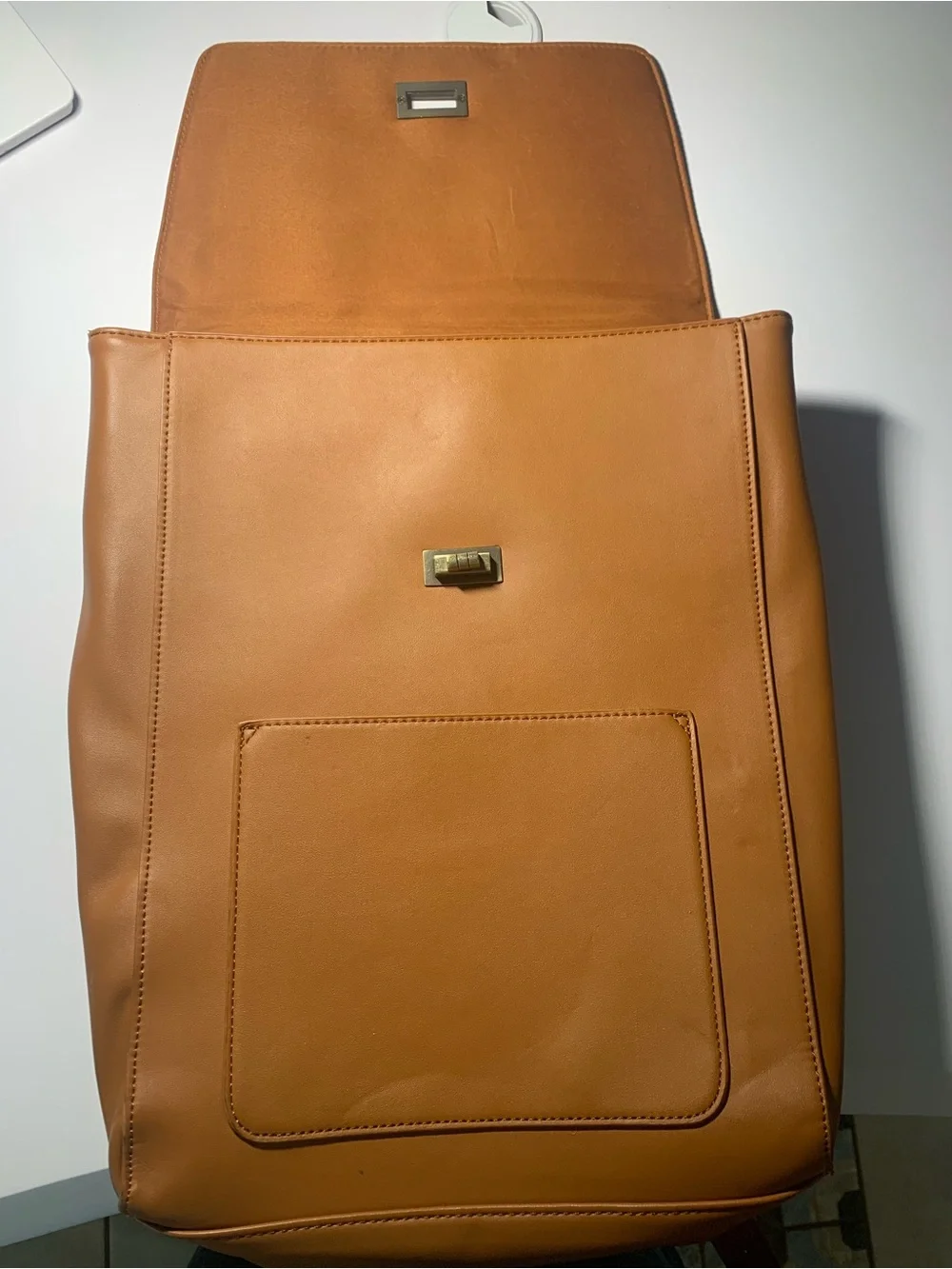 Ecosusi Laptop Backpack in Tan with Turn-Lock Detail